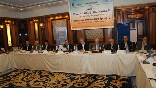 سياسيون وباحثون عرب