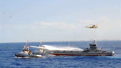 الحوثيون يهددون الملاحة