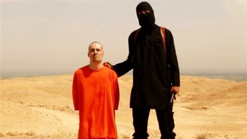 جندي أمريكي يُشاهد