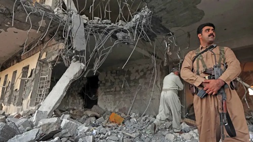 من الثكنات إلى المنازل..