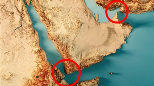 مضيق باب المندب بين