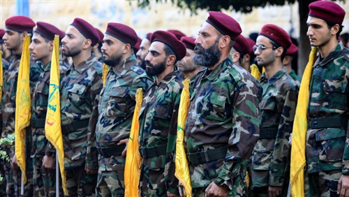 جدار الولاء يتصدع..