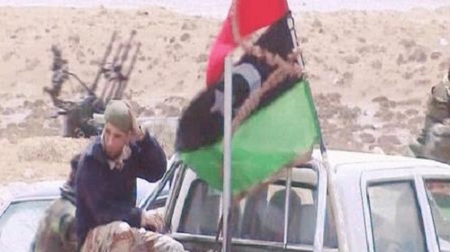 الجيش الليبي يجبر