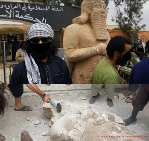 في سعيه لمحو تراث