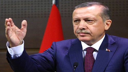 تركيا تلعب على كل