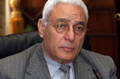 الدكتور أسامة العبد