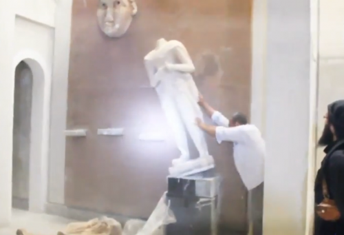 بين تدمير متحف الموصل