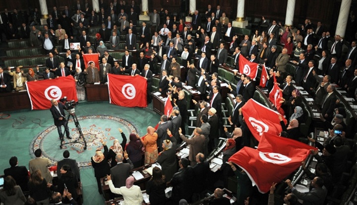 التوريث والفساد يطيحان