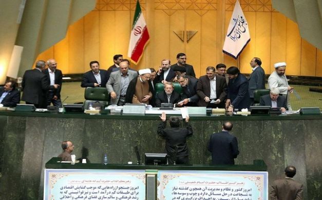 خوف خامنئي من الإصلاحيين