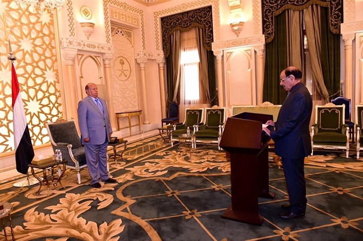المشهد السياسي: